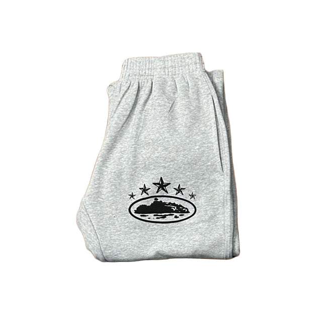 Grey Vintage Star Graphic Sweat Shorts – Oversized Streetwear Casual Shorts Hover Image